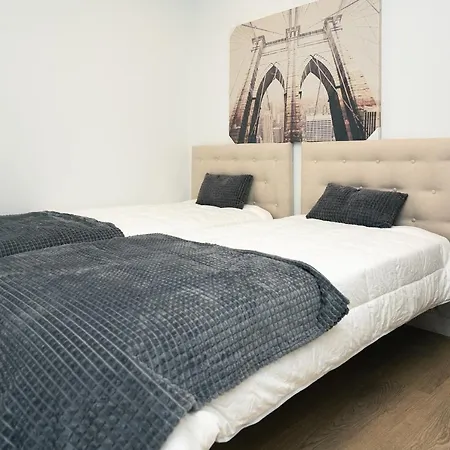 Urbanizacion Con Piscina Arnelas 桑亨霍