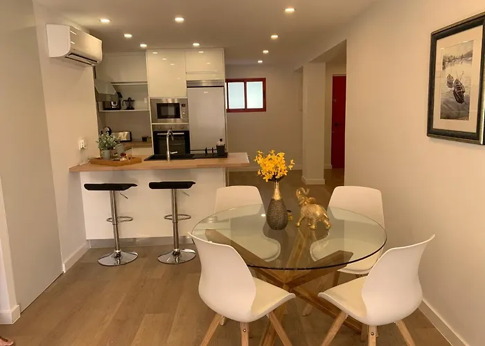 Urbanizacion Con Piscina Arnelas Lejlighed